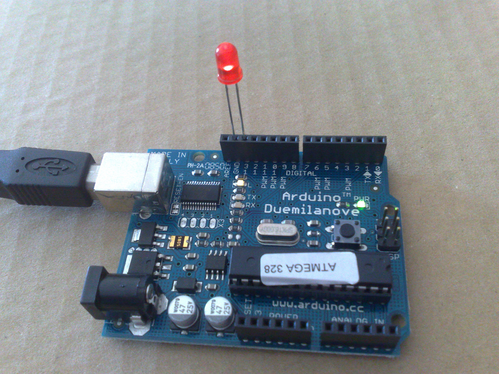 How to download arduino